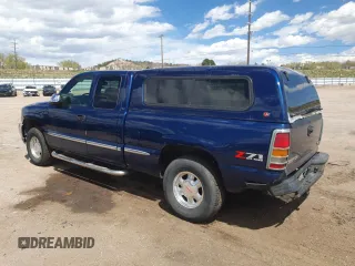 2002 GMC Sierra 1500 SLE z VIN 2GTEK19T721209455, wystawiony jako Copart lot #54008015 z przebiegiem 195 431 mil mil oraz Szkoda całkowita • Salvage title. Historia ofert i sprzedaży dostępna na DreamBid. Obrazek 2.