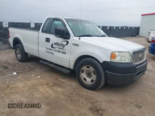 2007 Ford F-150 XL with VIN 1FTRF12297NA82592, listed as a IAAI auction lot 41630171 with 202,267 mi miles. Bid and sale history available at carsss.com. Image 1.