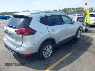 2018 Nissan Rogue SV with VIN 5N1AT2MT1JC765161, listed as a IAAI auction lot 41917911 with 46,724 mi miles and . Bid and sale history available at carsss.com. Image 4.