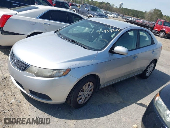 2013 Kia Forte LX with VIN KNAFT4A24D5708816, listed as a IAAI auction lot 41939208 with 179,589 mi miles. Bid and sale history available at carsss.com. Image 2.