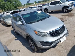 2016 Kia Sportage LX with VIN KNDPBCAC5G7832101, listed as a IAAI auction lot 39636720 with 139,529 mi miles and . Bid and sale history available at carsss.com. Image 1.