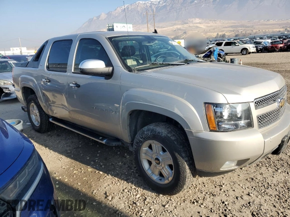2008 Chevrolet Avalanche LT w/3LT with VIN 3GNFK12398G284843, listed as a Copart auction lot 83497794 with 191,627 mi miles and Salvage Title. Bid and sale history available at carsss.com. Image 4.