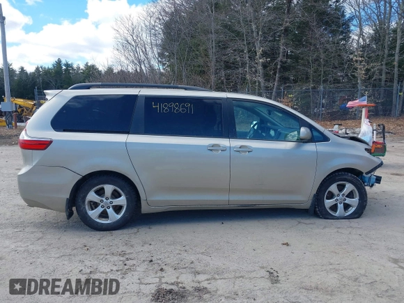 2015 Toyota Sienna LE AAS с VIN 5TDKK3DC0FS630972, выставлен на аукционе IAAI как лот 41898691 с пробегом 112 517 миль миль и . История ставок и продаж доступна на DreamBid. Изображение 14.