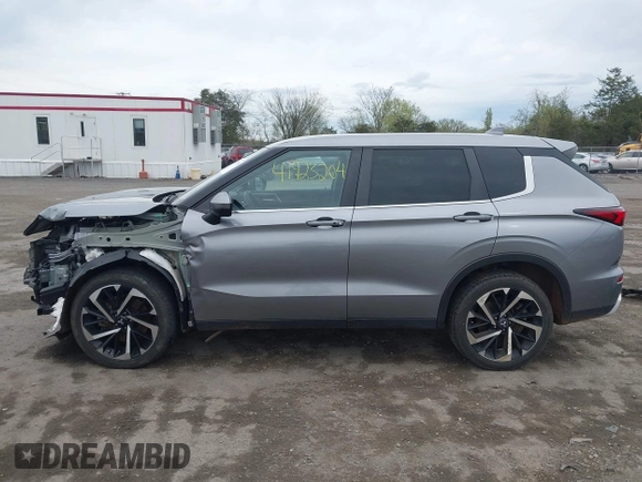 2022 Mitsubishi Outlander SE z VIN JA4J4UA83NZ023998, wystawiony jako IAAI lot #41923204 z przebiegiem 68 788 mil mil oraz . Historia ofert i sprzedaży dostępna na DreamBid. Obrazek 15.
