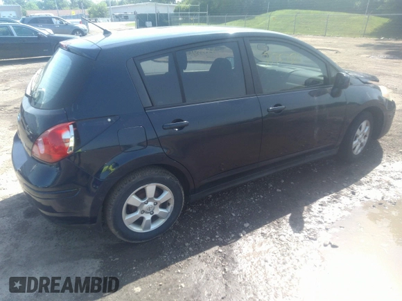 2009 Nissan Versa S with VIN 3N1BC13E59L362681, listed as a IAAI auction lot 33353560 with 130,948 mi miles and . Bid and sale history available at carsss.com. Image 4.
