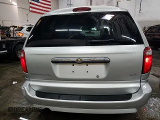 2007 Chrysler Town & Country LWB LX with VIN 2A4GP44R57R353256, listed as a Copart auction lot 88343665 with 178,957 mi miles and Salvage Title. Bid and sale history available at carsss.com. Image 6.