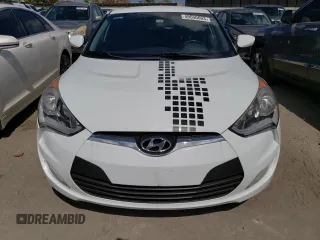 2017 Hyundai Veloster with VIN KMHTC6AD1HU322526, listed as a Copart auction lot 49550693 with 47,781 mi miles. Bid and sale history available at carsss.com. Image 5.