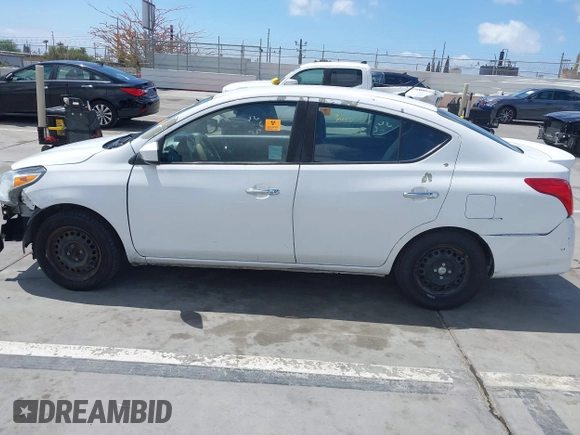 2017 Nissan Versa SV с VIN 3N1CN7AP5HL838903, выставлен на аукционе IAAI как лот 42260851 с пробегом 142 508 миль миль и . История ставок и продаж доступна на DreamBid. Изображение 14.