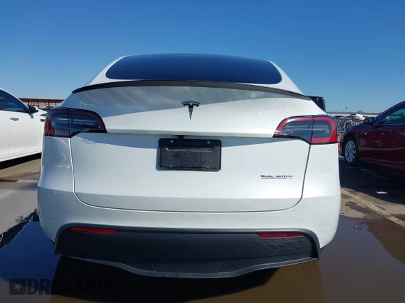 2024 Tesla Model Y Performance with VIN 7SAYGDEF4RF053711, listed as a IAAI auction lot 41836931 with 12,442 mi miles and . Bid and sale history available at DreamBid. Image 16.