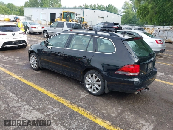 2013 Volkswagen Jetta TDI w/Sunroof & Nav with VIN 3VWPL7AJ7DM691954, listed as a IAAI auction lot 42395456 with 91,331 mi miles and . Bid and sale history available at DreamBid. Image 3.
