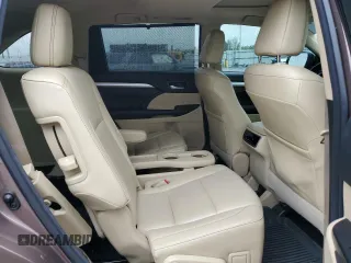 2017 Toyota Highlander XLE with VIN 5TDJZRFH4HS398415, listed as a Copart auction lot 59386805 with 105,463 mi miles and Salvage title. Bid and sale history available at DreamBid. Image 11.