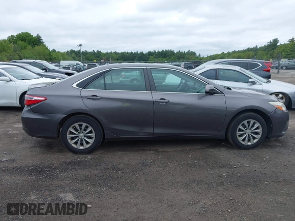 2015 Toyota Camry XLE z VIN 4T1BF1FKXFU003359, wystawiony jako IAAI lot #42309837 z przebiegiem 229 701 mil mil oraz . Historia ofert i sprzedaży dostępna na DreamBid. Obrazek 13.