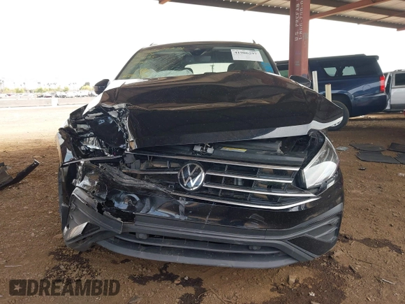 2022 Volkswagen Tiguan SE with VIN 3VV3B7AX4NM109997, listed as a IAAI auction lot 41906297 with 62,692 mi miles and . Bid and sale history available at DreamBid. Image 12.