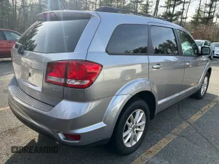 2017 Dodge Journey SXT z VIN 3C4PDDBG5HT578436, wystawiony jako Copart lot #49519165 z przebiegiem 70 111 mil mil oraz Czysty tytuł • Clean title. Historia ofert i sprzedaży dostępna na DreamBid. Obrazek 4.