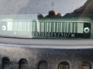 2002 Chevrolet Avalanche z VIN 3GNEC13T02G251907, wystawiony jako Copart lot #48910925 z przebiegiem 222 416 mil mil oraz Szkoda całkowita • Salvage title. Historia ofert i sprzedaży dostępna na DreamBid. Obrazek 12.