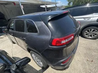 2017 Jeep Cherokee Limited с VIN 1C4PJLDB0HW541535, выставлен на аукционе Copart как лот 62191515 с пробегом 88 525 миль миль и Чистый • Clean title. История ставок и продаж доступна на DreamBid. Изображение 3.