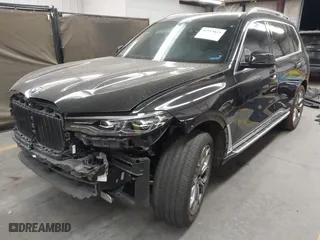 2022 BMW X7 xDrive40i with VIN 5UXCW2C0XN9K60099, listed as a IAAI auction lot 41513833 with 32,577 mi miles. Bid and sale history available at carsss.com. Image 18.