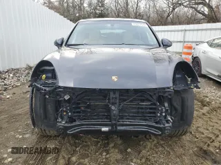 2016 Porsche Cayenne z VIN WP1AA2A29GKA15722, wystawiony jako Copart lot #43627915 z przebiegiem 125 579 mil mil oraz Szkoda całkowita • Salvage title. Historia ofert i sprzedaży dostępna na DreamBid. Obrazek 5.