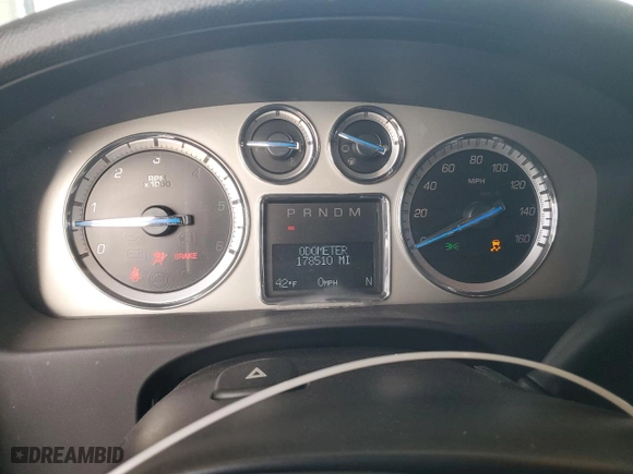 2013 Cadillac Escalade Luxury with VIN 1GYS4BEF3DR104080, listed as a Copart auction lot 85806424 with 178,510 mi miles and Salvage Title. Bid and sale history available at carsss.com. Image 9.