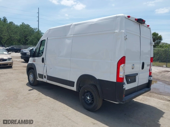 2025 Ram ProMaster Cargo Van Tradesman with VIN 3C6LRVCG2SE513485, listed as a IAAI auction lot 42070229 with 5,030 mi miles. Bid and sale history available at carsss.com. Image 3.