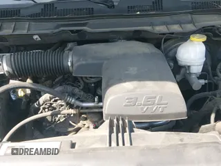 2018 Ram 1500 Big Horn z VIN 1C6RR7GG2JS310656, wystawiony jako IAAI lot #42776696 z przebiegiem 115 206 mil mil oraz . Historia ofert i sprzedaży dostępna na DreamBid. Obrazek 18.