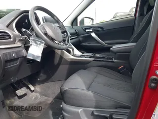 2019 Mitsubishi Eclipse Cross SE z VIN JA4AT5AA2KZ001126, wystawiony jako IAAI lot #41769653 z przebiegiem 65 699 mil mil oraz . Historia ofert i sprzedaży dostępna na DreamBid. Obrazek 5.