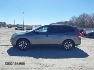 2015 Nissan Pathfinder Platinum with VIN 5N1AR2MM5FC684212, listed as a IAAI auction lot 41832912 with 157,465 mi miles and . Bid and sale history available at DreamBid. Image 14.
