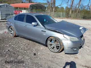 2006 BMW 5 Series 525i with VIN WBANE53516CK90555, listed as a IAAI auction lot 41657040 with 169,683 mi miles. Bid and sale history available at carsss.com. Image 1.