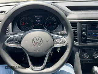 2020 Volkswagen Atlas S with VIN 1V2GC2CA3LC225388, listed as a Copart auction lot 62426205 with 133,709 mi miles and Clean title. Bid and sale history available at DreamBid. Image 7.