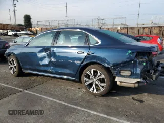 2020 Volkswagen Passat 2.0T SEL with VIN 1VWCA7A31LC013691, listed as a Copart auction lot 43266825 with 44,561 mi miles and Salvage Title. Bid and sale history available at carsss.com. Image 2.