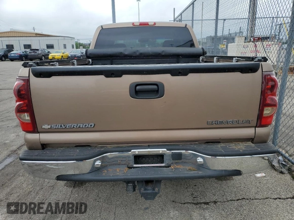 2003 Chevrolet Silverado 1500 with VIN 1GCEK19V83Z237517, listed as a Copart auction lot 56306535 with 143,746 mi miles and Salvage Title. Bid and sale history available at DreamBid. Image 6.