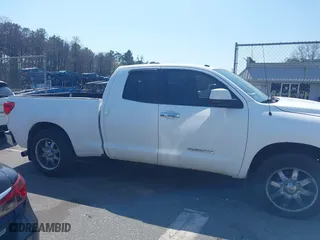 2011 Toyota Tundra 4WD Truck with VIN 5TFUM5F15BX023822, listed as a IAAI auction lot 42125607 with 194,779 mi miles. Bid and sale history available at carsss.com. Image 13.