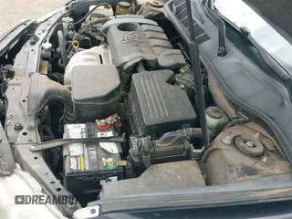 2011 Toyota Camry LE z VIN 4T1BF3EK1BU676158, wystawiony jako IAAI lot #43277777 z przebiegiem 210 376 mil mil oraz . Historia ofert i sprzedaży dostępna na DreamBid. Obrazek 19.