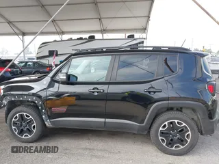 2016 Jeep Renegade Trailhawk z VIN ZACCJBCT0GPD76536, wystawiony jako IAAI lot #42341470 z przebiegiem 158 091 mil mil oraz . Historia ofert i sprzedaży dostępna na DreamBid. Obrazek 15.