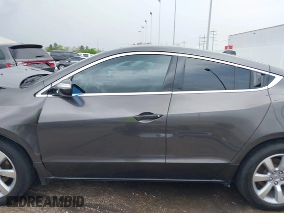 2011 Acura ZDX Tech Pkg with VIN 2HNYB1H46BH500215, listed as a IAAI auction lot 41902209 with 276,128 mi miles. Bid and sale history available at carsss.com. Image 15.
