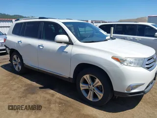 2013 Toyota Highlander Limited with VIN 5TDDK3EH3DS245373, listed as a IAAI auction lot 42642129 with 180,324 mi miles and . Bid and sale history available at DreamBid. Image 1.