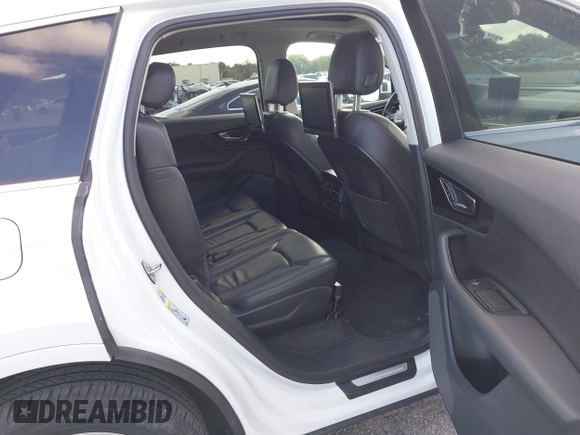2017 Audi Q7 Premium Plus with VIN WA1LABF73HD018713, listed as a IAAI auction lot 41492243 with 112,928 mi miles. Bid and sale history available at carsss.com. Image 8.