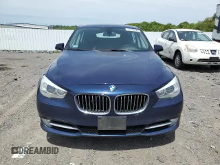 2013 BMW 5 Series 535i Gran Turismo xDrive z VIN WBASP2C59DC339798, wystawiony jako Copart lot #57228225 z przebiegiem 131 424 mil mil oraz Czysty tytuł • Clean title. Historia ofert i sprzedaży dostępna na DreamBid. Obrazek 5.