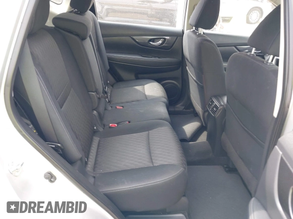 2017 Nissan Rogue S z VIN KNMAT2MTXHP552538, wystawiony jako IAAI lot #42413023 z przebiegiem 52 993 mil mil oraz . Historia ofert i sprzedaży dostępna na DreamBid. Obrazek 8.