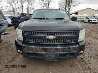 2007 Chevrolet Silverado 1500 1LT with VIN 1GCEK19087Z525953, listed as a Copart auction lot 49718225 with 124,641 mi miles and Clean Title. Bid and sale history available at DreamBid. Image 5.