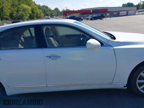 2008 Lexus LS 460 with VIN JTHBL46F485070620, listed as a IAAI auction lot 40529145 with 135,030 mi miles. Bid and sale history available at carsss.com. Image 13.