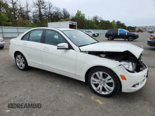 2010 Mercedes-Benz C 300 Sport z VIN WDDGF8BB6AR090008, wystawiony jako Copart lot #58347985 z przebiegiem 30 759 mil mil oraz Szkoda całkowita • Salvage title. Historia ofert i sprzedaży dostępna na DreamBid. Obrazek 4.