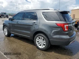 2017 Ford Explorer XLT с VIN 1FM5K7D88HGA38759, выставлен на аукционе Copart как лот 62563115 с пробегом 176 113 миль миль и Списание • Salvage title. История ставок и продаж доступна на DreamBid. Изображение 2.