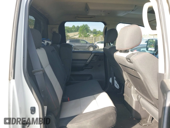 2008 Nissan Titan XE z VIN 1N6AA07FX8N309885, wystawiony jako IAAI lot #42847181 z przebiegiem 192 595 mil mil oraz . Historia ofert i sprzedaży dostępna na DreamBid. Obrazek 8.