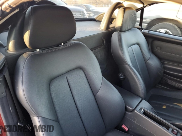 2003 Mercedes-Benz SLK 230 Kompressor z VIN WDBKK49F83F283880, wystawiony jako Copart lot #83435144 z przebiegiem 31 925 mil mil oraz Szkoda całkowita • Salvage title. Historia ofert i sprzedaży dostępna na DreamBid. Obrazek 10.