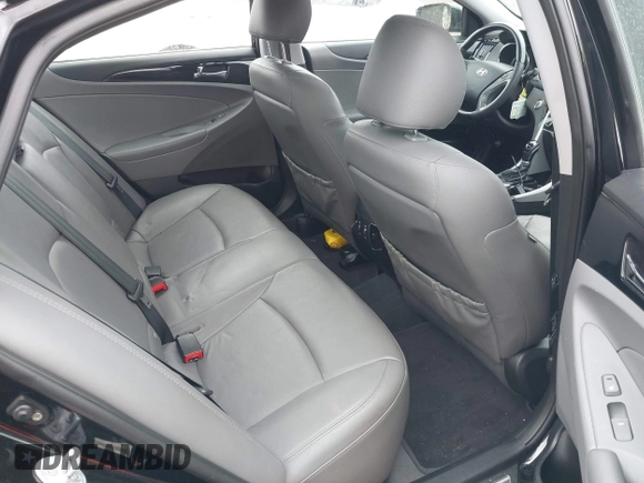 2011 Hyundai Sonata SE with VIN 5NPEC4AC7BH132191, listed as a IAAI auction lot 42027287 with 152,418 mi miles. Bid and sale history available at carsss.com. Image 8.