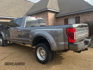 2022 Ford Super Duty F-450 DRW XL with VIN 1FT8W4DT7NED03168, listed as a Copart auction lot 43340955 with 47,107 mi miles and Clean Title. Bid and sale history available at carsss.com. Image 3.