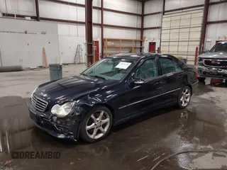 2007 Mercedes-Benz C 230 Sport с VIN WDBRF52H97F930409, выставлен на аукционе IAAI как лот 42504108 с пробегом 124 944 миль миль и . История ставок и продаж доступна на DreamBid. Изображение 2.