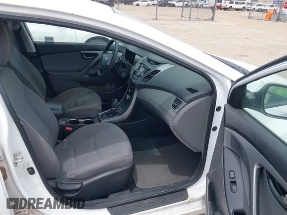 2015 Hyundai Elantra SE z VIN 5NPDH4AE8FH596790, wystawiony jako IAAI lot #42242383 z przebiegiem 131 858 mil mil oraz . Historia ofert i sprzedaży dostępna na DreamBid. Obrazek 5.
