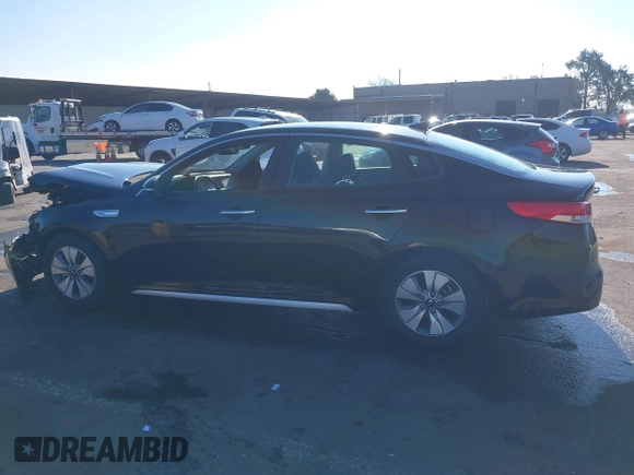 2018 Kia Optima Hybrid Premium with VIN KNAGT4LE7J5023233, listed as a IAAI auction lot 41276207 with 152,381 mi miles. Bid and sale history available at carsss.com. Image 14.